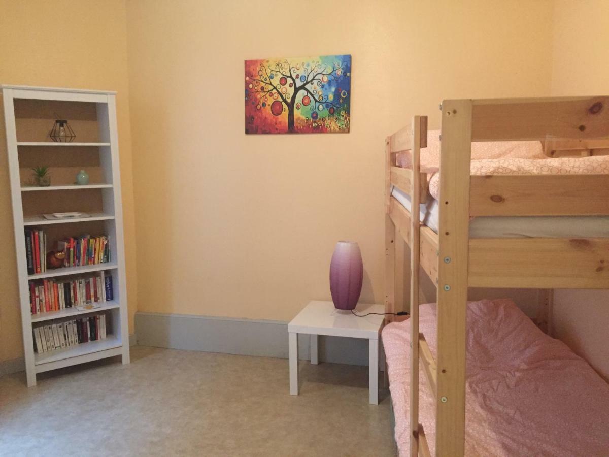 Ferienwohnung Cap Coutellerie - Sejours Pros Ou Familles En Hypercentre De Thiers Exterior foto